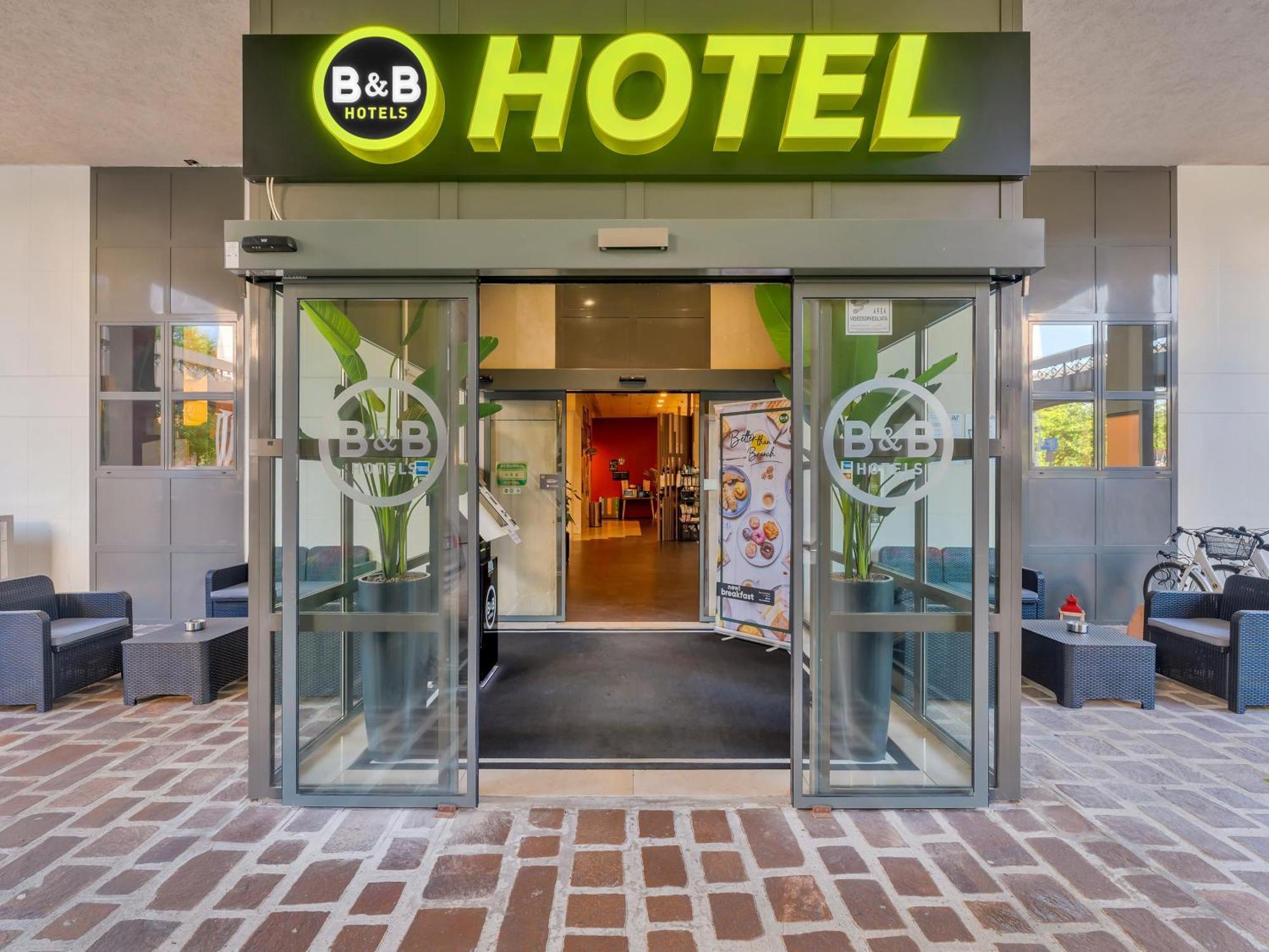 B&B ホテル クレモナ エクステリア 写真